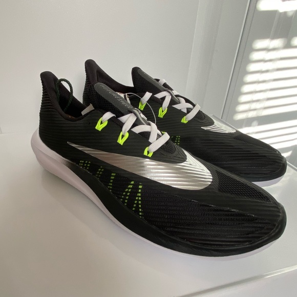 nike future speed running shoes
